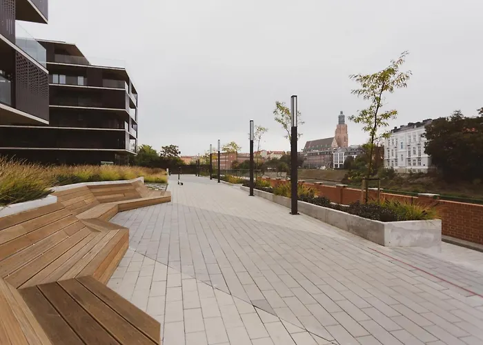 Golden Apartment, So Close To Rynek! Free Parking Included. * Вроцлав